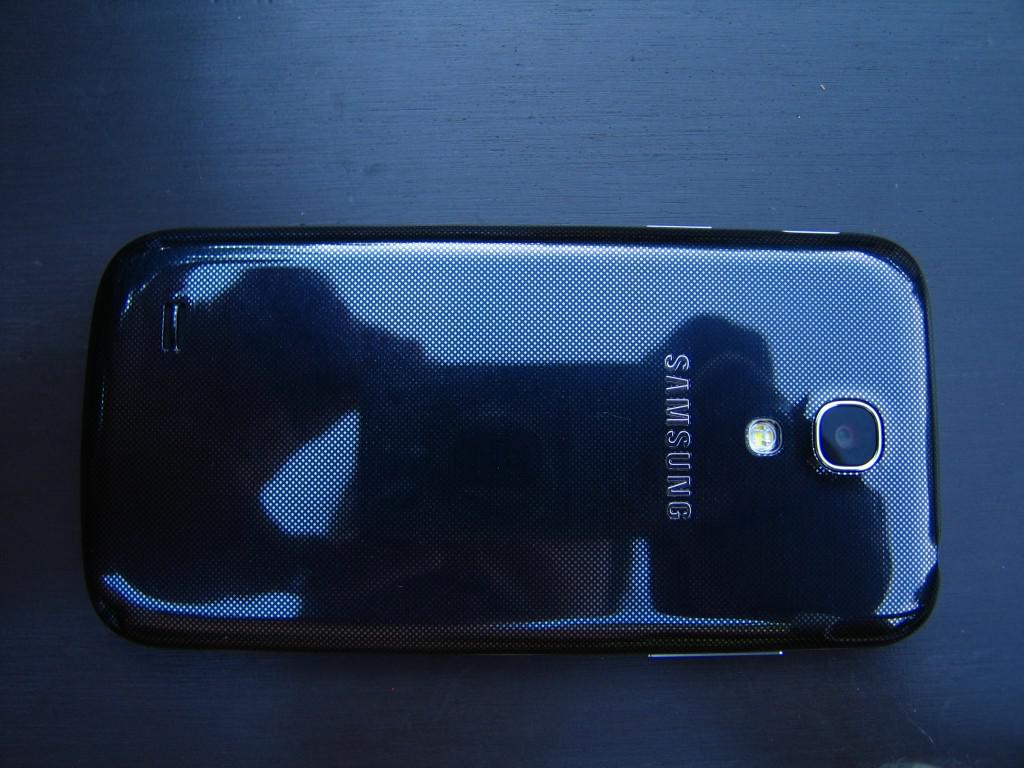 Samsung Galaxy S4 mini - Záda