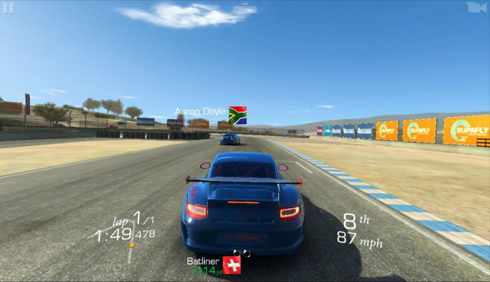 Real Racing je jednou z nejlepších závodních her na Android
