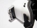 Carl Zeiss VR One detail zasunutí telefonu do helmy
