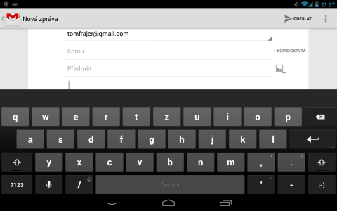 Standardní defaultní Android klávesnice na tabletu Nexus 7