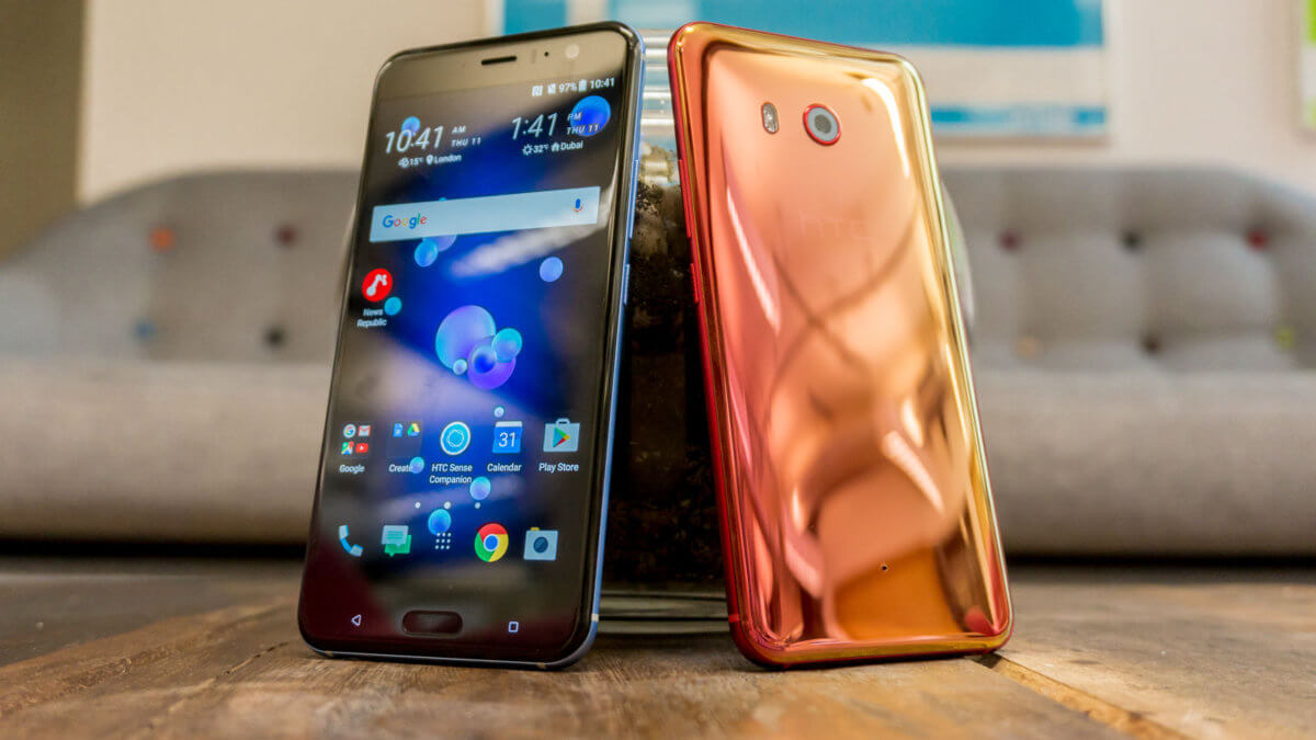 HTC U11 je telofn který překvapí svým kontroverzním designem