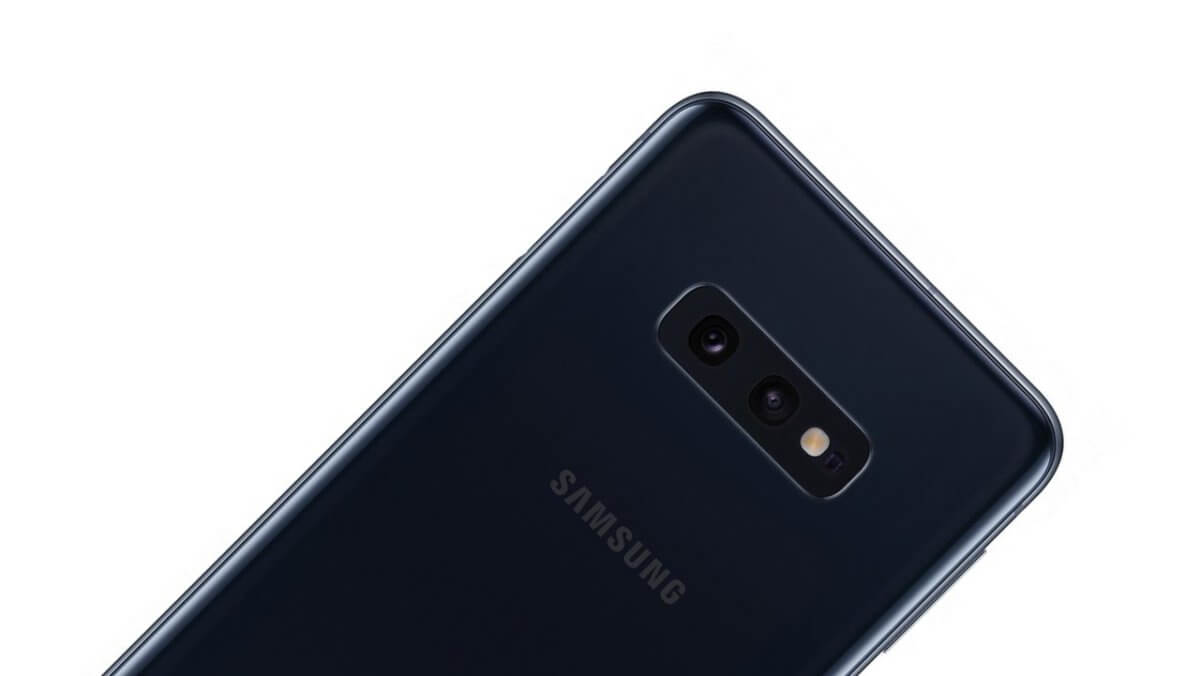 Samsung Galaxy S10e detail